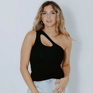 Klassy Network One Shoulder Brami